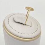 ⁦خاتم ذهب عيار 18 الوزن 0.57 جرام⁩ - الصورة ⁦2⁩