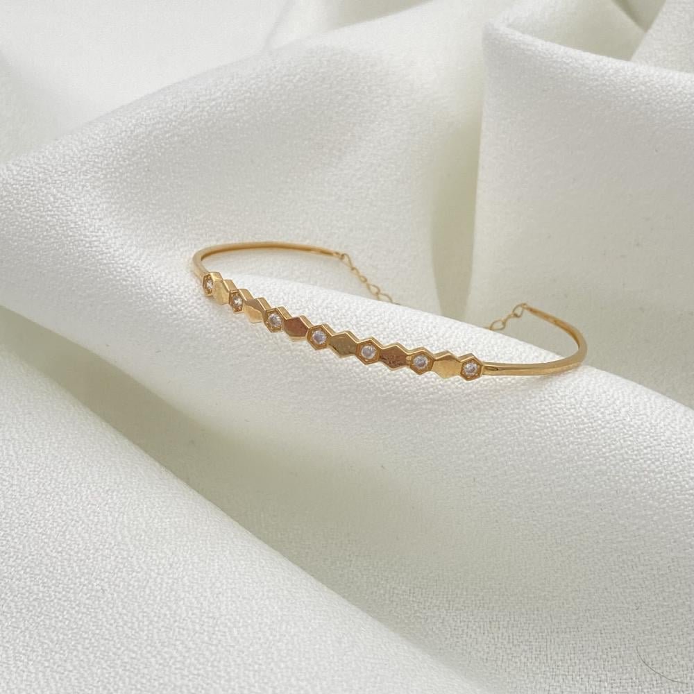 اسواره اطفال ذهب عيار 18 الوزن 1.88 جرام اسواره اطفال ذهب عيار 18 الوزن 1.88 جرام