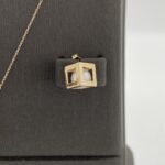 ⁦نصف طقم ذهب عيار 18 الوزن 4.54 جرام⁩ - الصورة ⁦4⁩