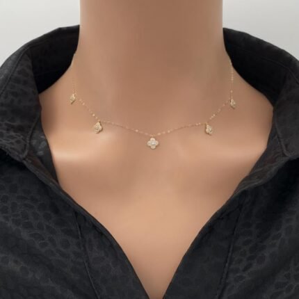 عقد تشوكر ذهب عيار 18 الوزن 1.09 جرام