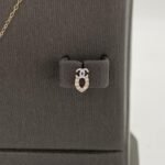 ⁦نصف طقم ذهب عيار 18 الوزن 2.46 جرام⁩ - الصورة ⁦2⁩