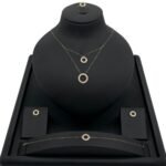 طقم ذهب دورين عيار 18 وزن 3.49 جم تصميم دائري فريد