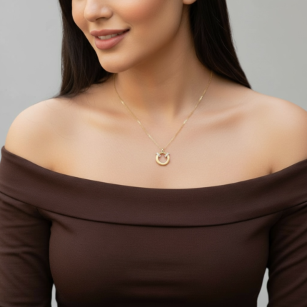 عقد ذهب عيار 18 الوزن 0.92 جرام