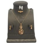 نصف طقم ذهب عيار 21 الوزن 4.13 جرام