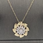 ⁦نصف طقم ذهب عيار 18 الوزن 8.76 جرام⁩ - الصورة ⁦2⁩