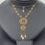 ⁦طقم ذهب عيار 21 وزن 8.73 جم فريد يجذب الأنظار⁩ - الصورة ⁦5⁩