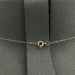 ⁦عقد تشوكر ذهب عيار 18 الوزن 1.19 جرام⁩ - الصورة ⁦3⁩