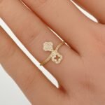 ⁦خاتم ذهب عيار 18 الوزن 0.73 جرام⁩ - الصورة ⁦2⁩