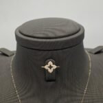 ⁦نصف طقم اطفال ذهب عيار 18 الوزن 1.79 جرام⁩ - الصورة ⁦5⁩