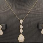 ⁦نصف طقم ذهب عيار 18 الوزن 7.37 جرام⁩ - الصورة ⁦2⁩