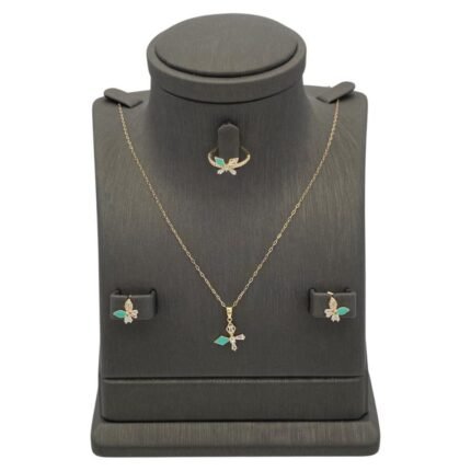 نصف طقم أطفال ذهب عيار 18 الوزن 3.03 جرام