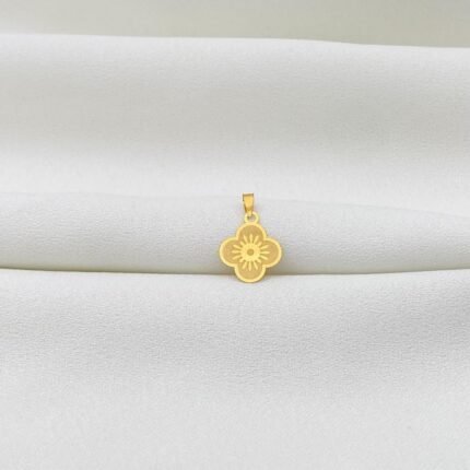 تعليقه ذهب عيار 18 الوزن 0.21 جرام