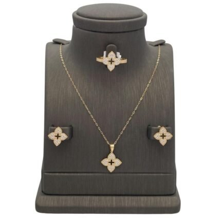 نصف طقم ذهب عيار 18 الوزن 6.43 جرام