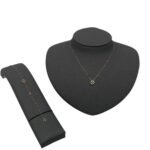 عقدواسواره ذهب عيار 18 الوزن 0.83 جرام