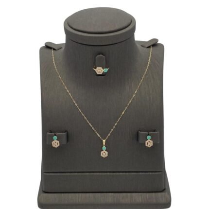 نصف طقم ذهب عيار 18 الوزن 2.82 جرام