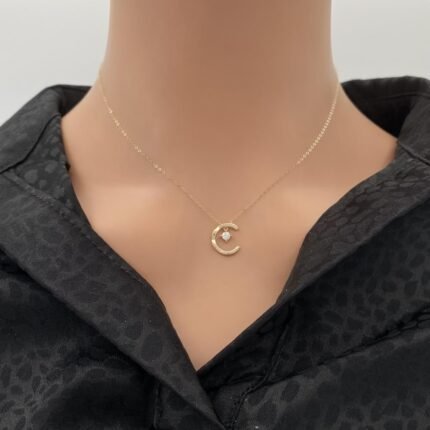 عقد ذهب عيار 18 الوزن 0.69 جرام سهل التنسيق مع أي ستايل