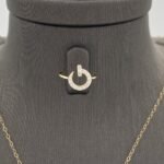 ⁦نصف طقم اطفال ذهب عيار 18 الوزن 1.89 جرام⁩ - الصورة ⁦2⁩