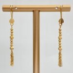 ⁦حلق ذهب عيار 21 الوزن 2.17 جرام⁩ - الصورة ⁦2⁩