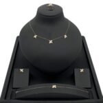 طقم تشوكر ذهب عيار 18 وزن 3.51 جرام بجمال ناعم لجميع المناسبات