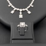 ⁦طقم ذهب عيار 18 الوزن 10.23 جرام⁩ - الصورة ⁦2⁩