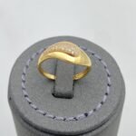 ⁦خاتم ذهب عيار 18 الوزن 1.78 جرام⁩ - الصورة ⁦3⁩