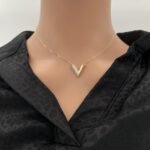 عقد ذهب عيار 18 الوزن 2.68 جرام
