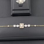 ⁦طقم ذهب عيار 18 الوزن 10.6 جرام⁩ - الصورة ⁦2⁩