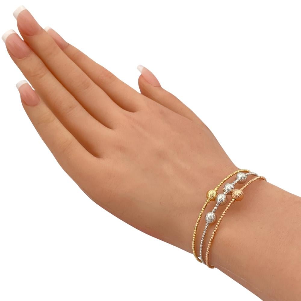 أسوارة هيفاء ذهب عيار 18 الوزن 5.14 جرام أسوارة هيفاء ذهب عيار 18 الوزن 5.14 جرام