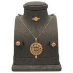 نصف طقم ذهب عيار 21 الوزن 5.55 جرام