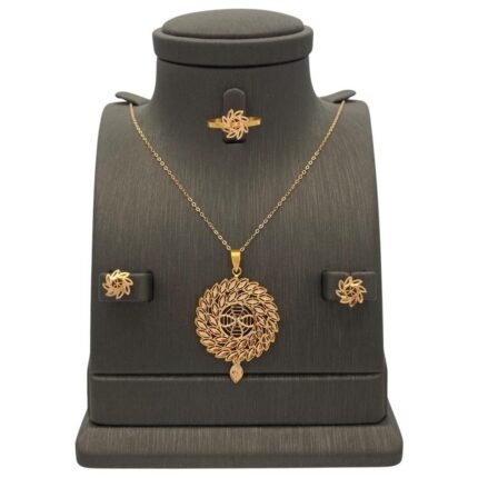 نصف طقم ذهب عيار 21 الوزن 5.55 جرام