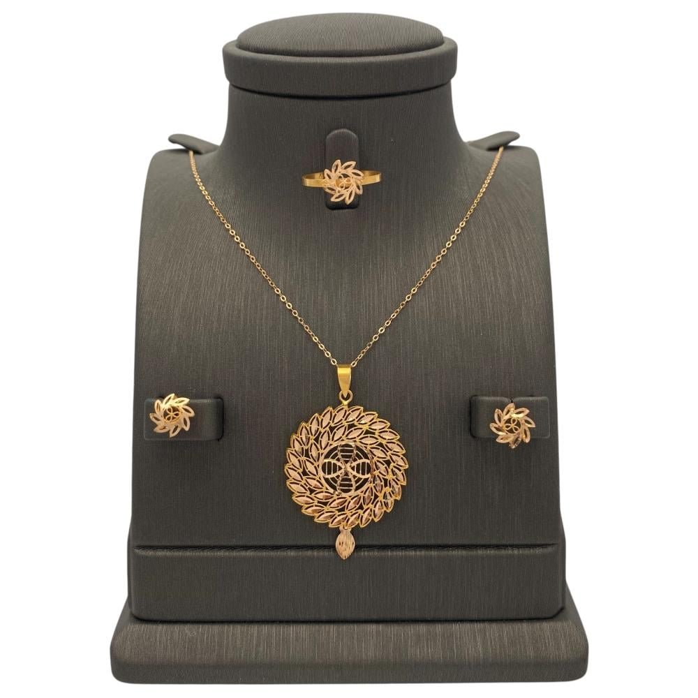 نصف طقم ذهب عيار 21 الوزن 5.55 جرام نصف طقم ذهب عيار 21 الوزن 5.55 جرام