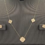 ⁦نصف طقم اطفال ذهب عيار 18 الوزن 2.03 جرام⁩ - الصورة ⁦5⁩