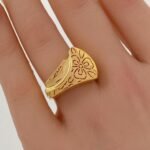 ⁦خاتم ذهب عيار 21 الوزن 3.84 جرام⁩ - الصورة ⁦2⁩