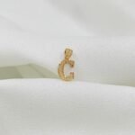 تعليقه حرف C ذهب عيار 21 الوزن 0.47 جرام