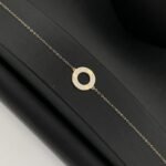 ⁦طقم ذهب دورين عيار 18 وزن 3.49 جم تصميم دائري فريد⁩ - الصورة ⁦2⁩