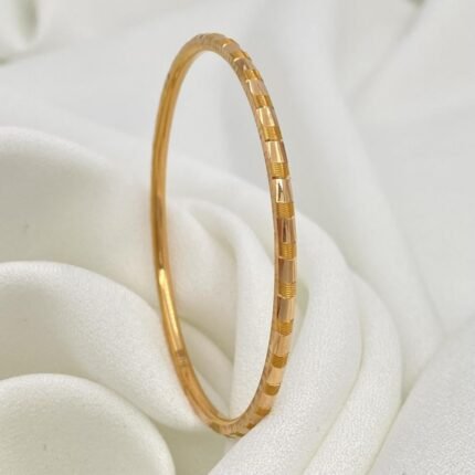 غويشه ذهب عيار 21 الوزن 7.86 جرام ( مقاس 20 )