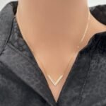 عقد ذهب عيار 18 الوزن 0.80 جرام