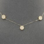 ⁦عقد ذهب عيار 18 الوزن 1.08 جرام⁩ - الصورة ⁦2⁩