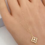 ⁦كف ذهب عيار 18 الوزن 0.98 جرام⁩ - الصورة ⁦2⁩