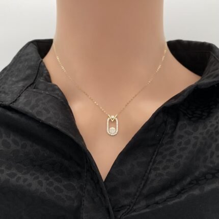 عقد ذهب عيار 18 الوزن 0.81 جرام