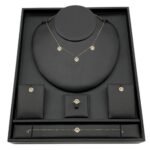 طقم شوكر ذهب عيار 18 وزن 3.22 جم أناقة تبرز شخصيتك