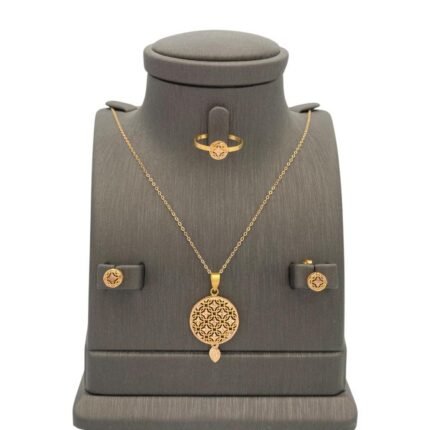 نصف طقم ذهب عيار 21 الوزن 3.60 جرام