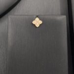 ⁦طقم ذهب عيار 18 الوزن 2.75 جرام⁩ - الصورة ⁦3⁩