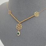 ⁦عقد ذهب ورده عيار 21 وزن 1.71 جم استثنائي يبرز جمالك⁩ - الصورة ⁦2⁩