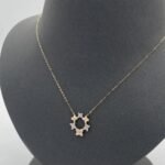 ⁦عقد ذهب عيار 18 الوزن 1.53 جرام⁩ - الصورة ⁦3⁩