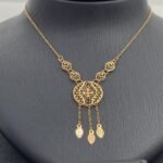 ⁦طقم ذهب كامل عيار 21 وزن 6.36 جرام بتعليقة دريم كاتشر أنيقة⁩ - الصورة ⁦5⁩