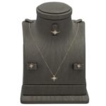 نصف طقم أطفال ذهب عيار 18 الوزن 1.42 جرام