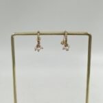 ⁦حلق ذهب عيار 18 الوزن 2.76 جرام⁩ - الصورة ⁦2⁩