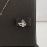 ⁦نصف طقم أطفال ذهب عيار 18 الوزن 3.24 جرام⁩ - الصورة ⁦3⁩