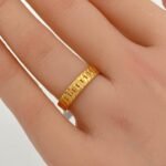 ⁦خاتم ذهب عيار 21 الوزن 2.39 جرام⁩ - الصورة ⁦2⁩